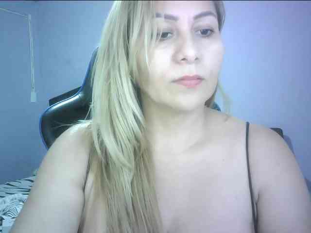 Mariana0x webcam