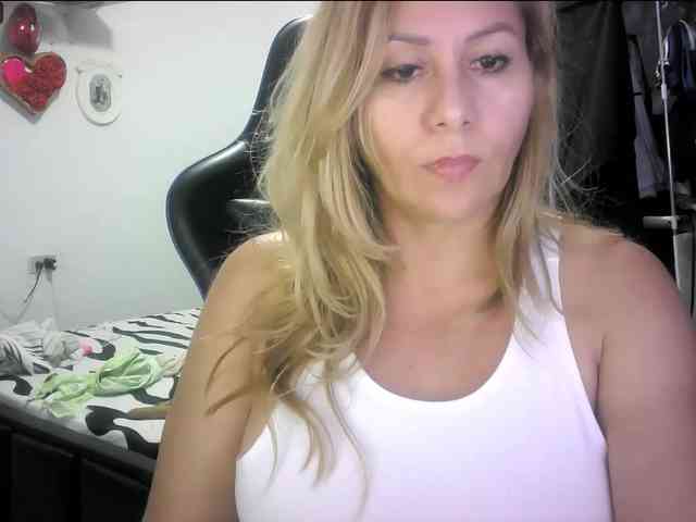Mariana0x webcam