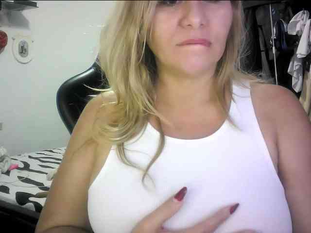 Mariana0x webcam