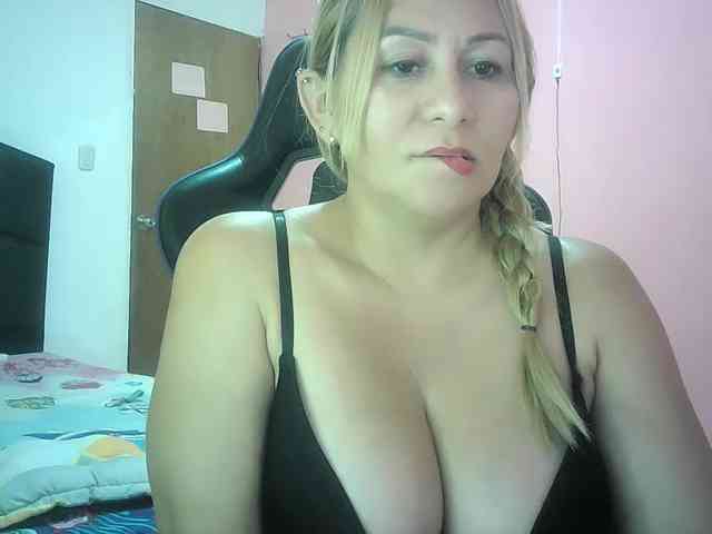 Mariana0x webcam