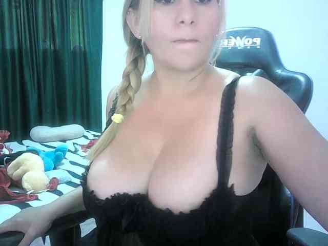 Mariana0x webcam