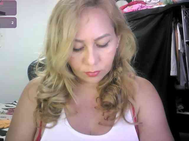Mariana0x webcam