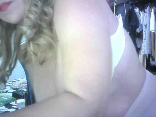 Mariana0x webcam