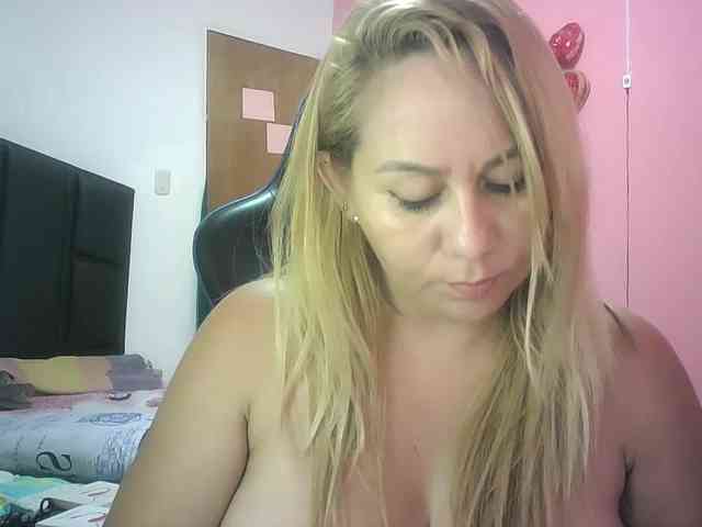 Mariana0x webcam