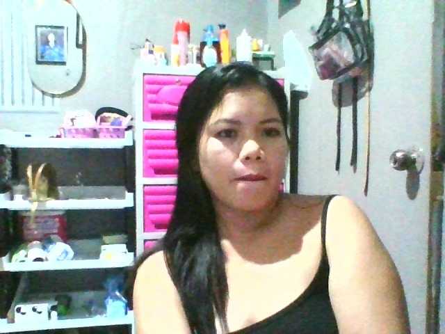 swettiea1 webcam bongacams model stream image