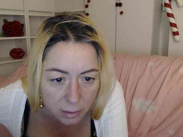 karolyne_syera webcam