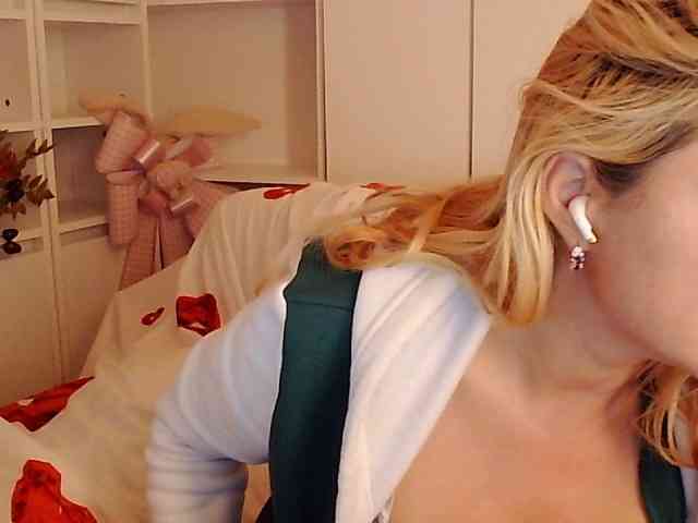carolynesyera webcam