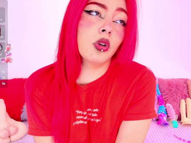 CloeeLovee's BongaCams show and profile