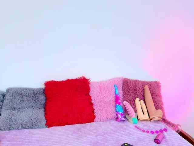 CloeeLovee Live Webcam on BongaCams