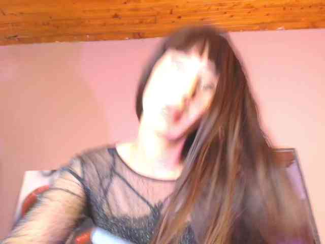 Electraa-Saenz Live Webcam on BongaCams