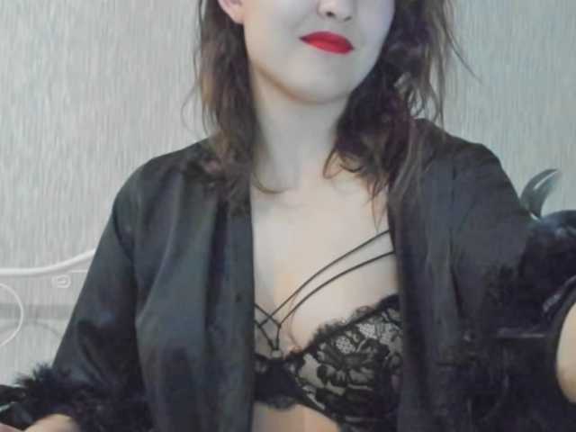 Aphrovea's BongaCams show and profile