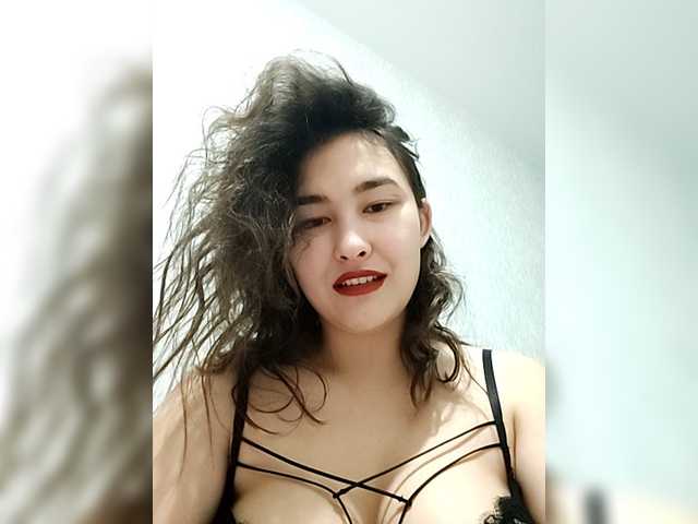 Aphrovea's BongaCams show and profile