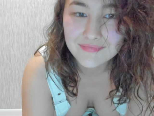 Aphrovea's BongaCams show and profile