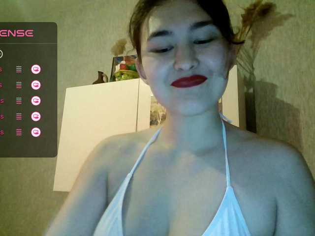 Aphrovea's BongaCams show and profile