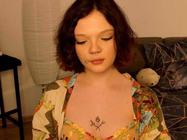 bb-Lisa's BongaCams show and profile