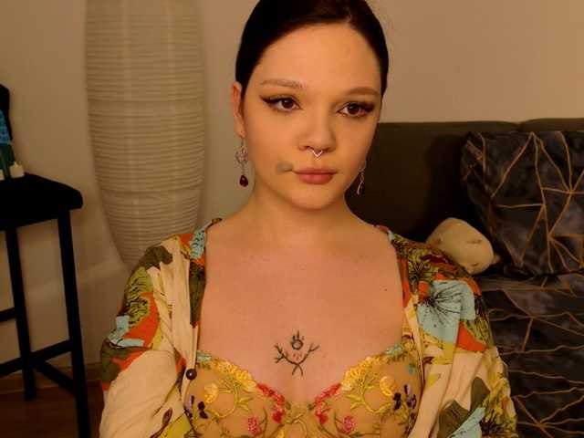 bb-Lisa's BongaCams show and profile