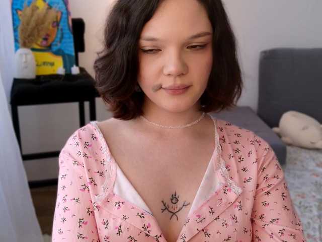 bb-Lisa's BongaCams show and profile