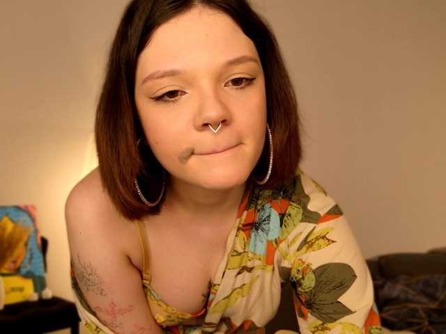 bb-Lisa's BongaCams show and profile