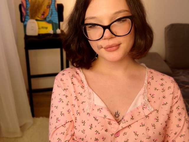 bb-Lisa's BongaCams show and profile