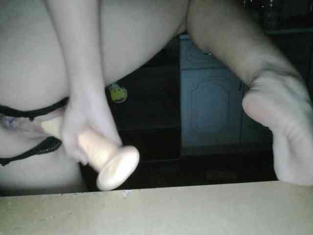 Janet-Alvena webcam