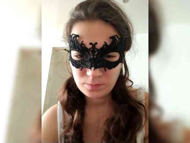 Janet-Alvena webcam