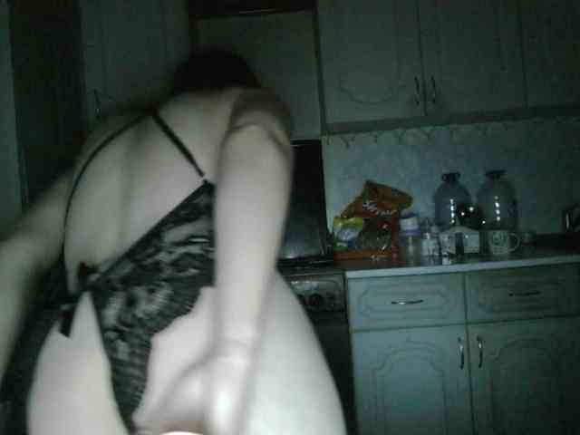 Janet-Alvena webcam