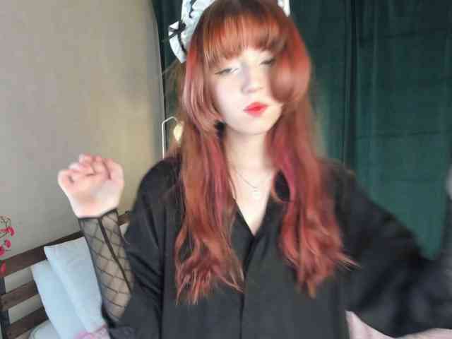 LucyStars bongacams