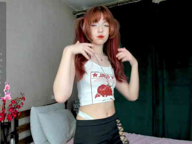 TeenEmi webcam
