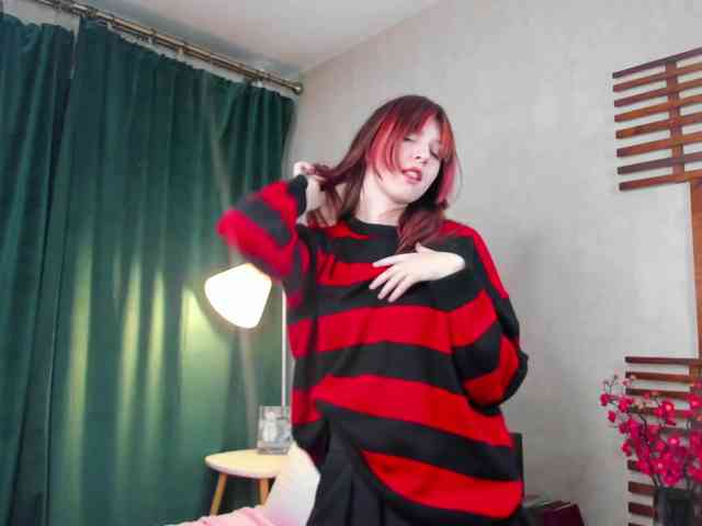 TeenEmi webcam