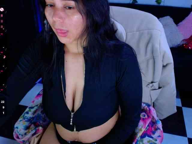 HannaAGT webcam