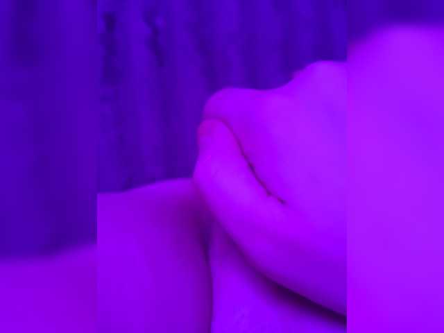 Lilikiss's BongaCams show and profile