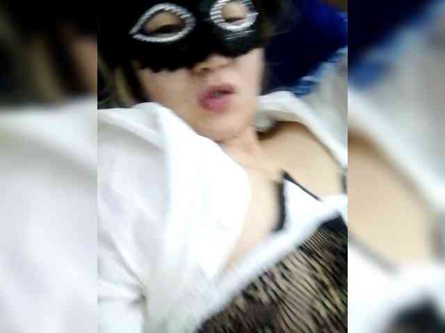 Malika40 webcam