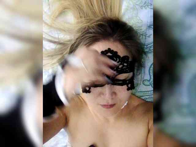Malika40 webcam