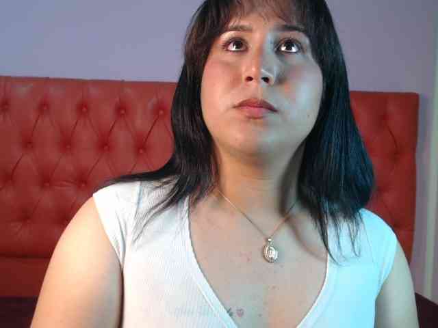 WilSofia Live Webcam on BongaCams