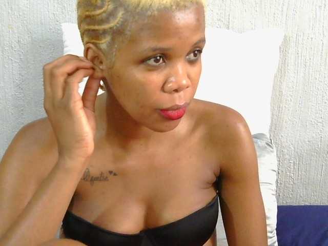  BadKittyLily chat room