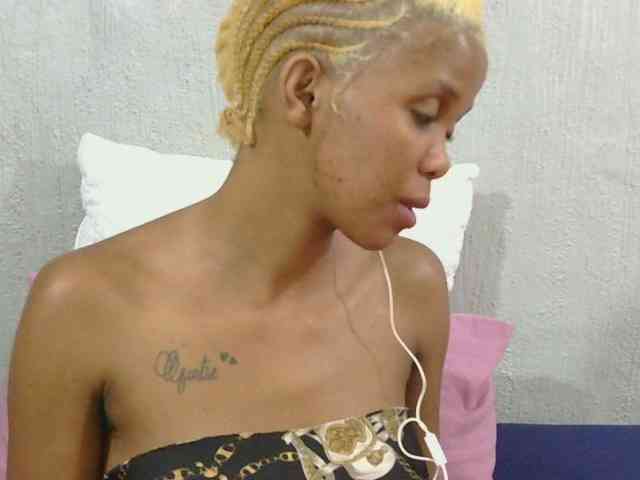 BadKittyLily BadKittyLily