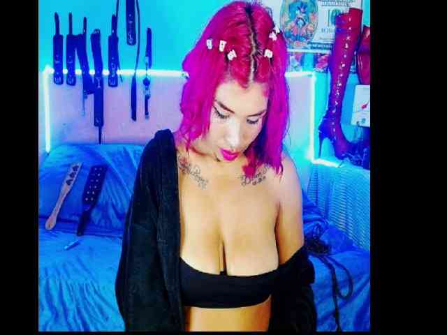 MilyGrey-08 Live Webcam on BongaCams