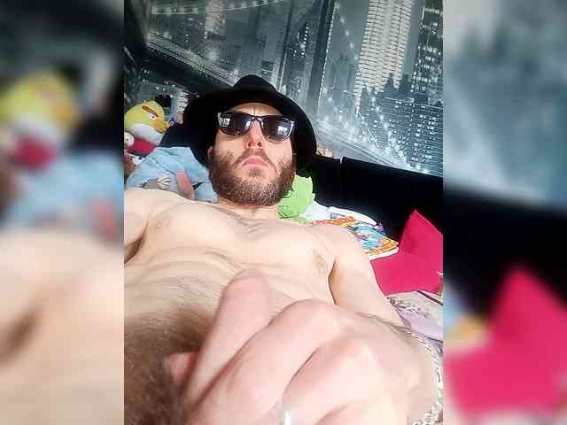 Padrecoco Live Webcam on BongaCams