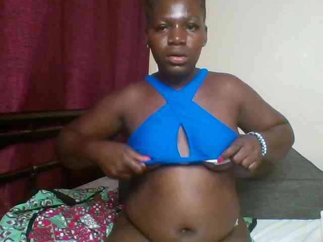 Lara61 webcam