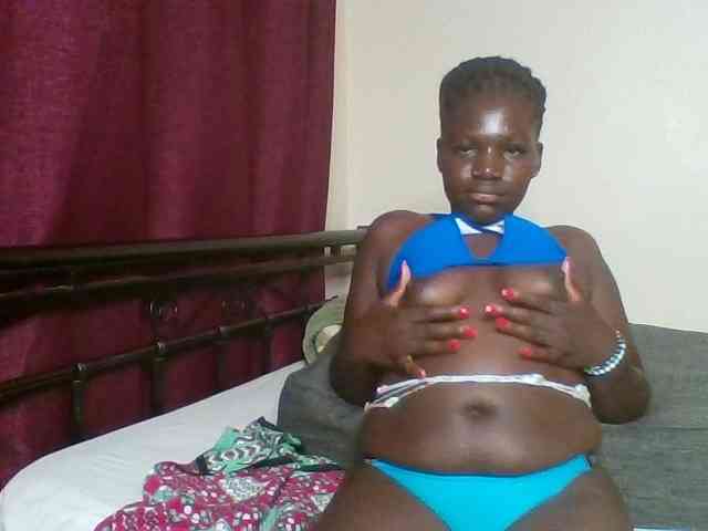 Lara61 webcam