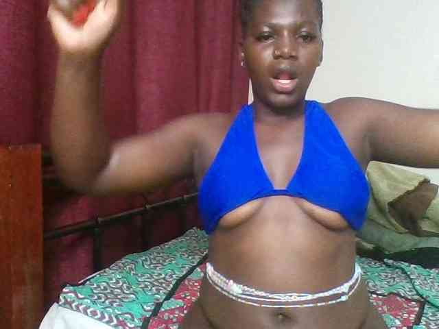Lara61 webcam