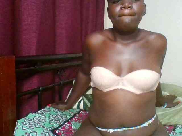 Lara61 webcam