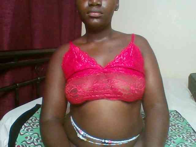 Lara61 webcam