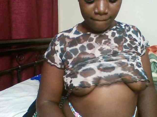 Lara61 webcam