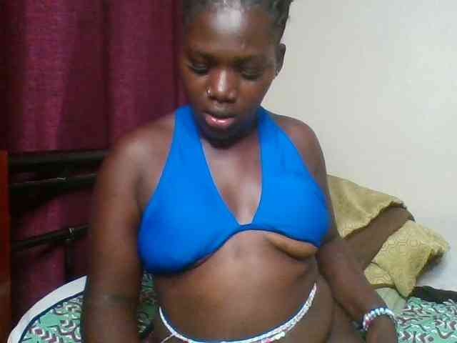 Lara61 webcam