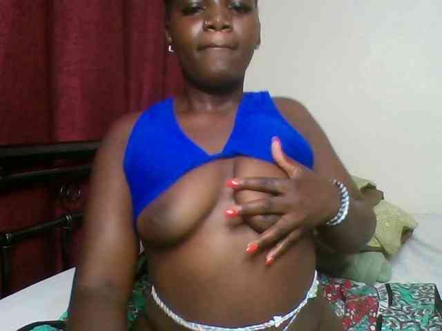 Lara61 webcam