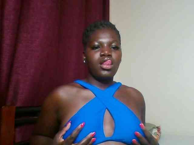 Lara61 webcam