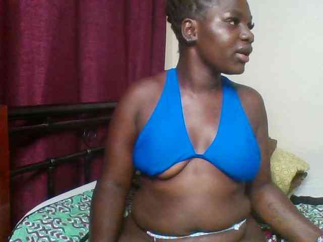 Lara61 webcam