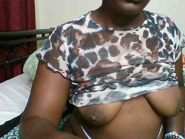 Lara61 webcam
