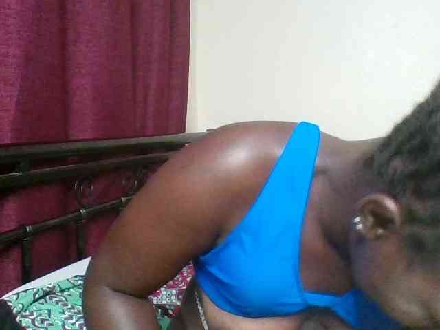 Lara61 webcam